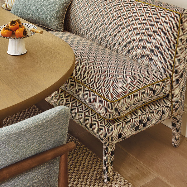 210cm Lucy Banquette in Lucy in Romo, Chia weave 8098/02