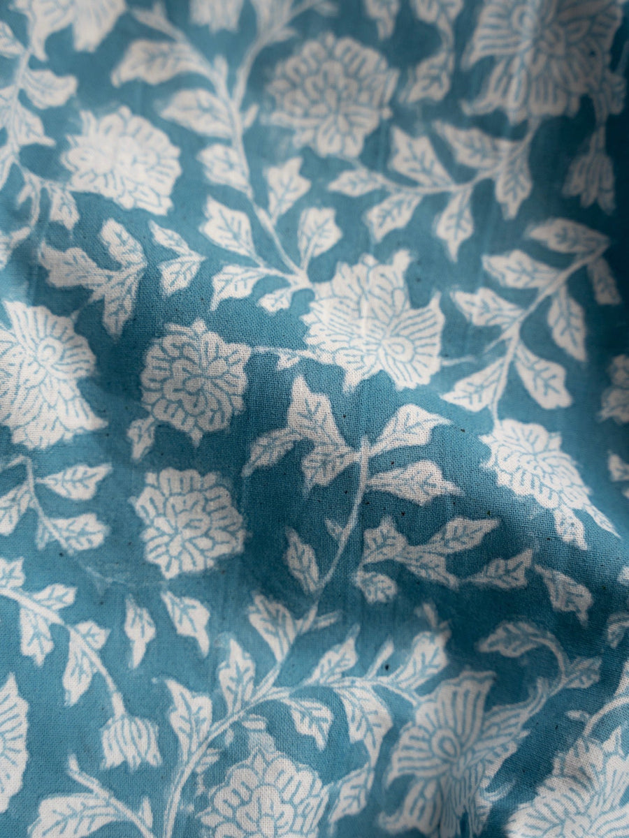 Table & Tablecloth Combo | Blue Floral