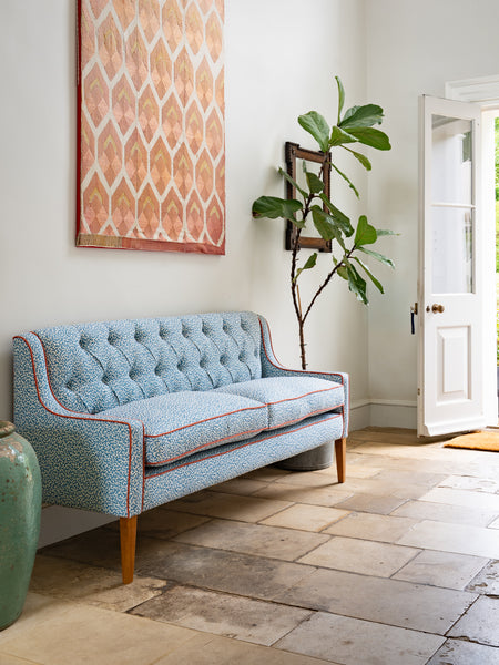 Thea button backrest banquette